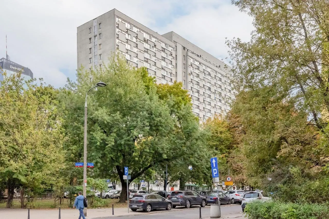 Central Warsaw Apartment With Home Office By Renters